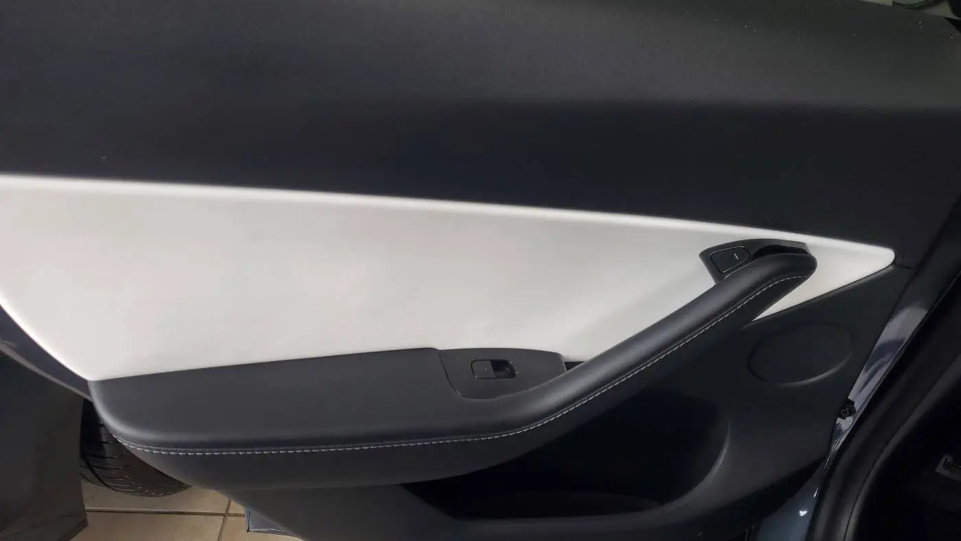 2020 Tesla Model Y 5YJYGDEE0LF020250