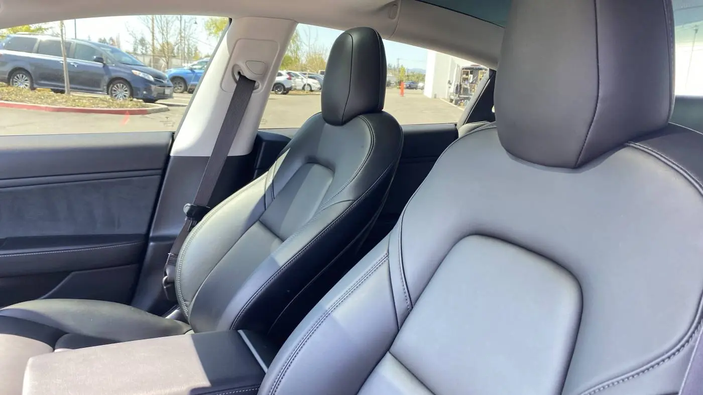2018 Tesla Model 3 5YJ3E1EB9JF084742