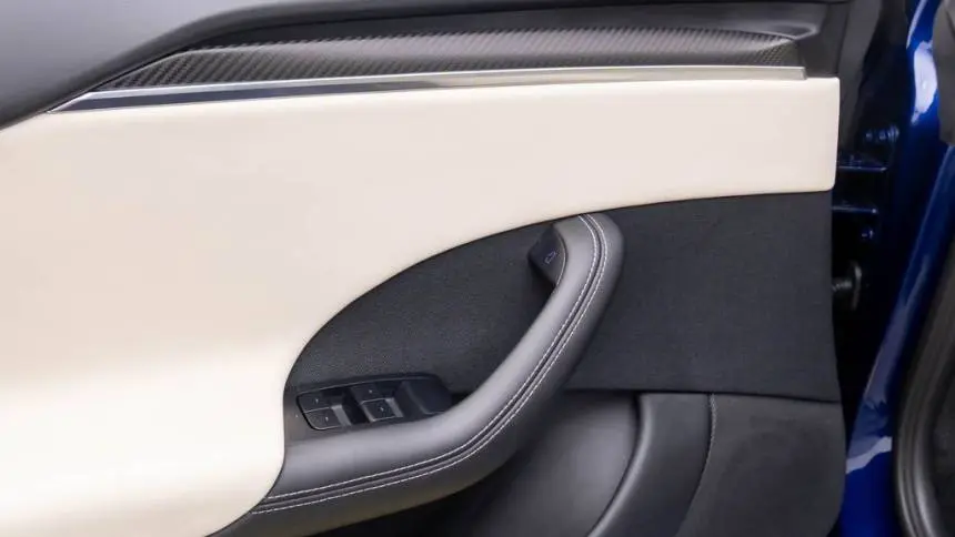 2023 Tesla Model S 5YJSA1E67PF525691