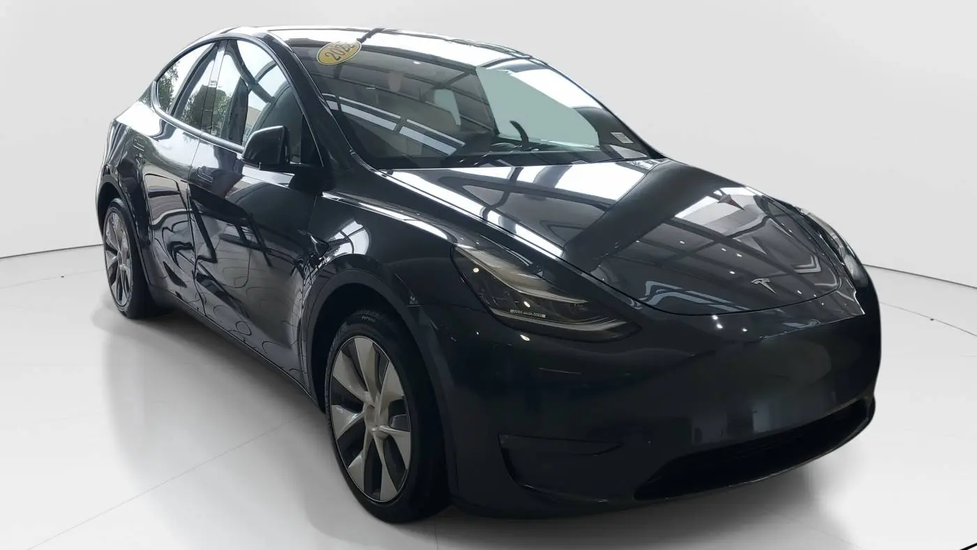2020 Tesla Model Y 5YJYGDEE0LF020250
