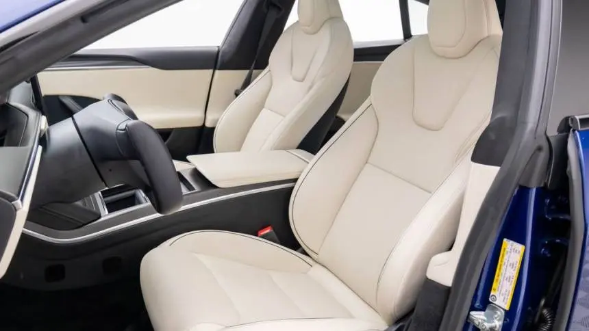 2023 Tesla Model S 5YJSA1E67PF525691