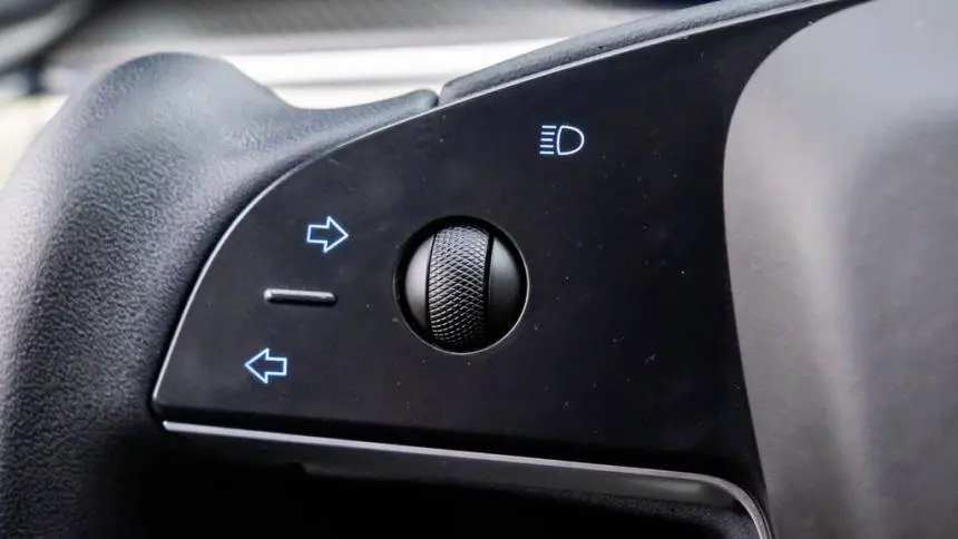 2023 Tesla Model S 5YJSA1E67PF525691