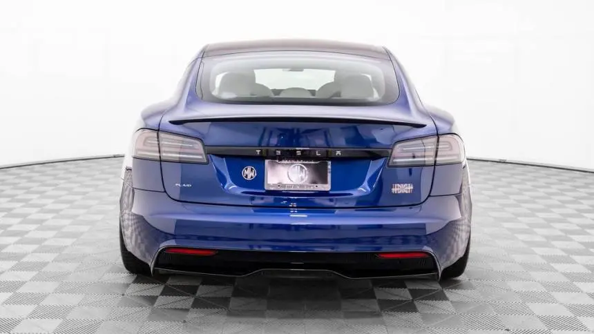 2023 Tesla Model S 5YJSA1E67PF525691