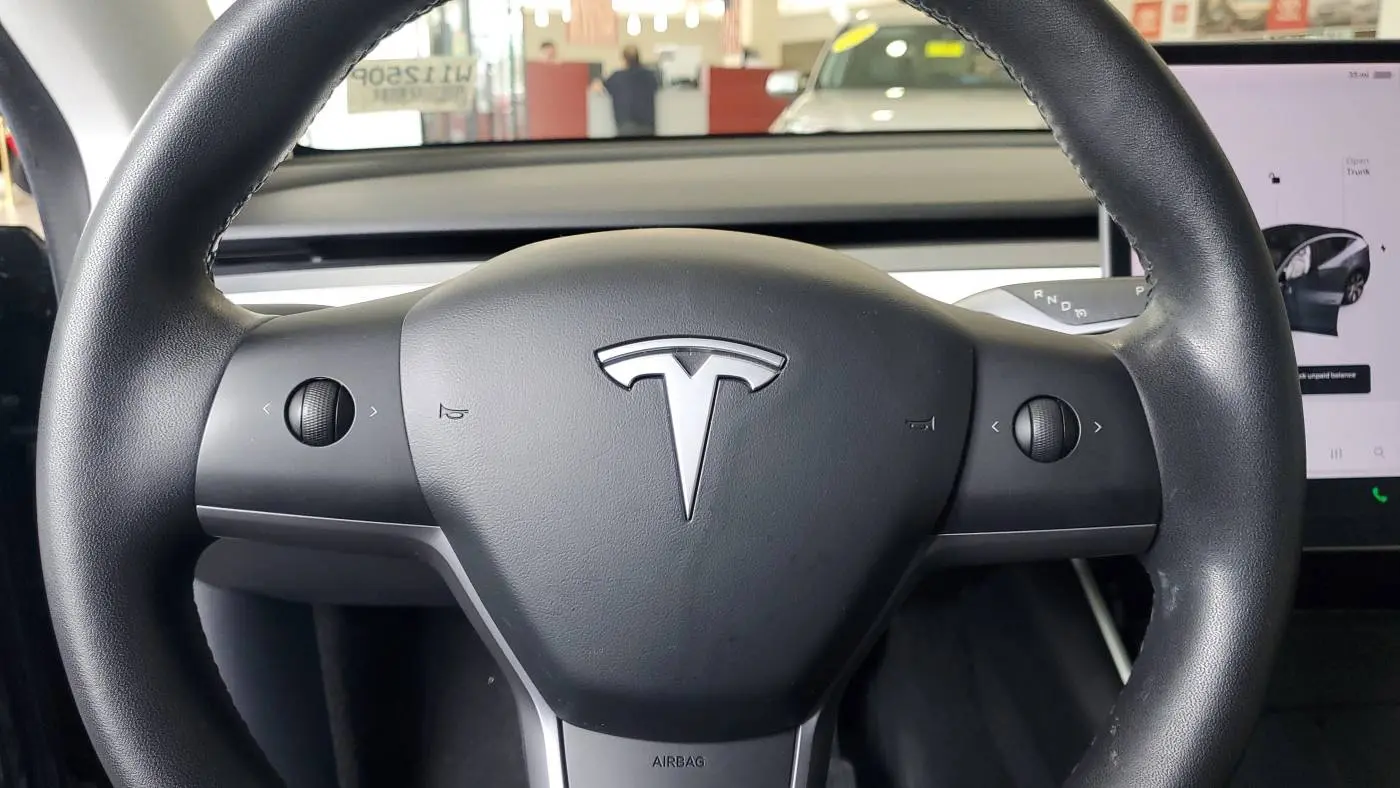 2020 Tesla Model Y 5YJYGDEE0LF020250