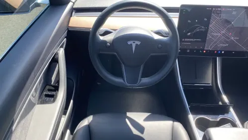 2018 Tesla Model 3 5YJ3E1EB9JF084742
