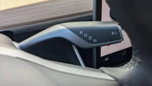 2021 Tesla Model Y 5YJYGDEE3MF088740