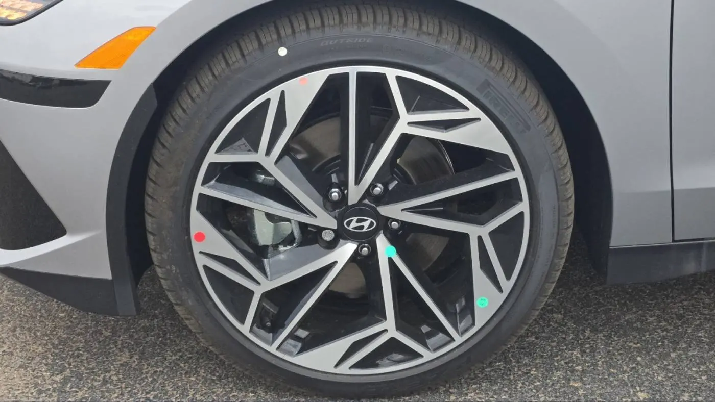 2025 Hyundai IONIQ 6 KMHM34AC3SA095445