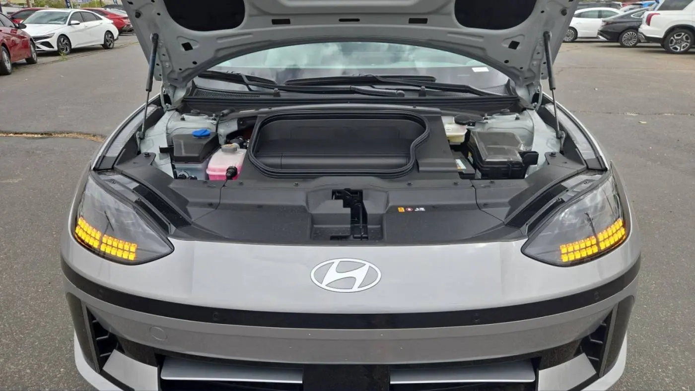2025 Hyundai IONIQ 6 KMHM34AC3SA095445
