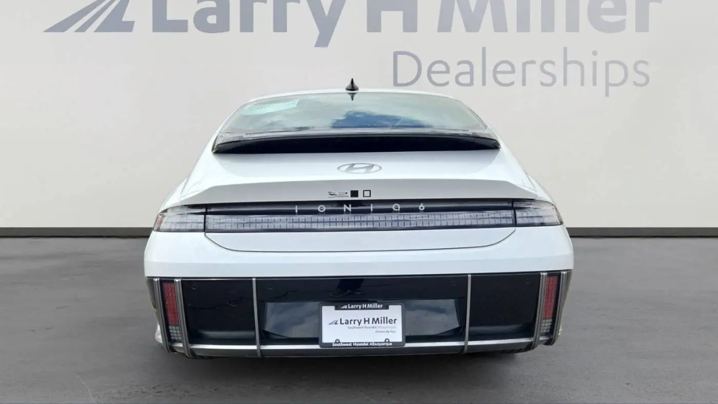 2025 Hyundai IONIQ 6 KMHM34AA5SA095753