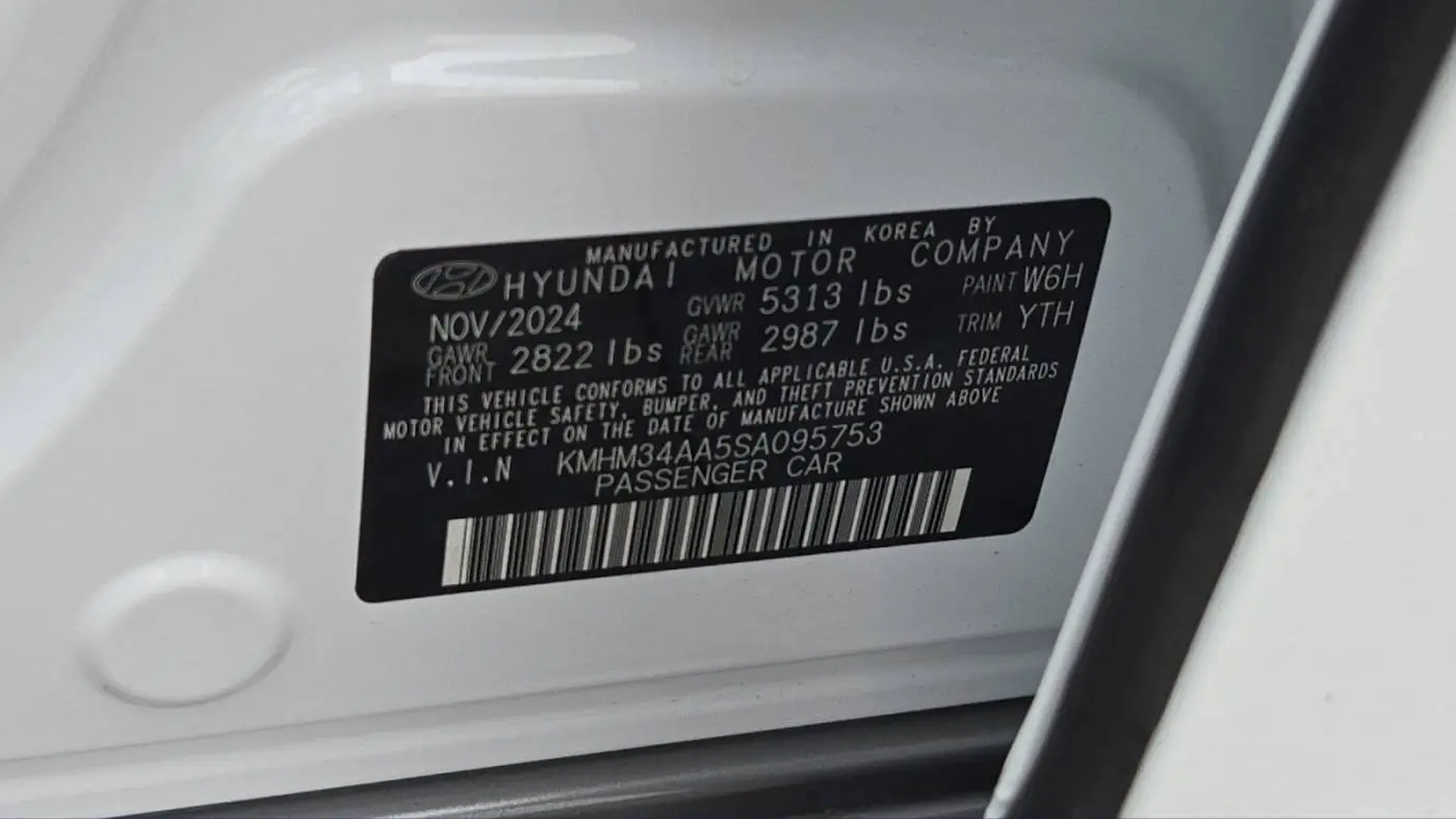 2025 Hyundai IONIQ 6 KMHM34AA5SA095753