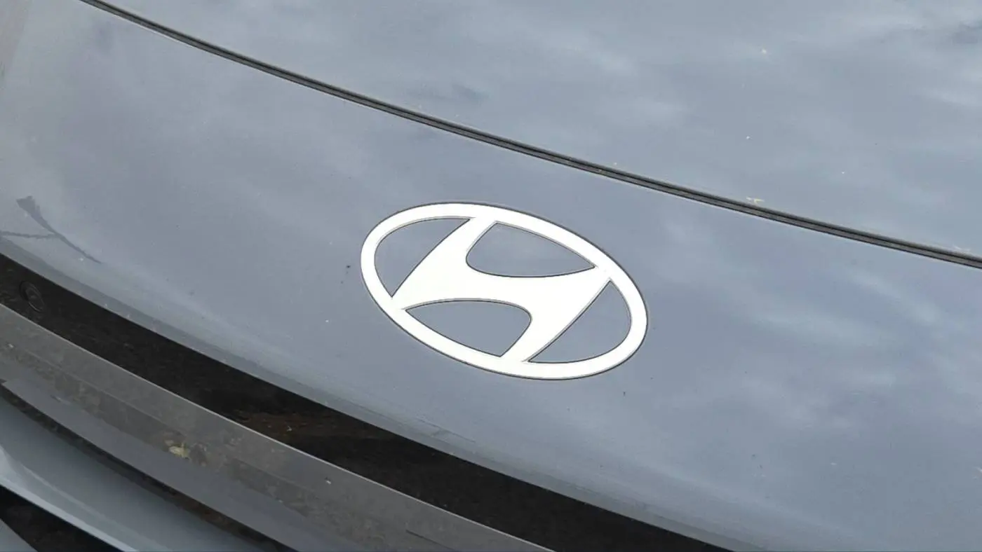 2025 Hyundai IONIQ 6 KMHM34AA4SA095677