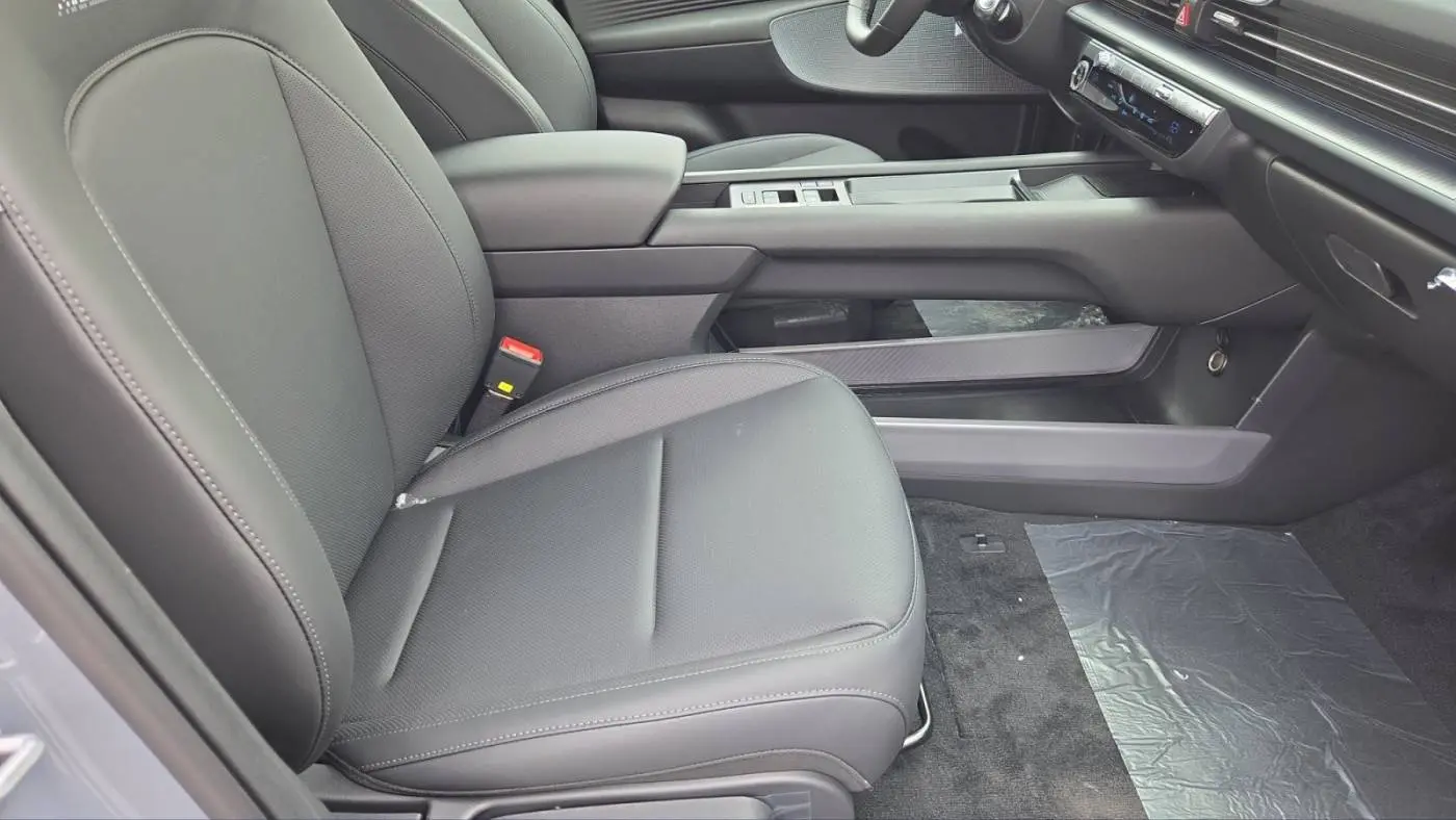 2025 Hyundai IONIQ 6 KMHM34AA4SA095677