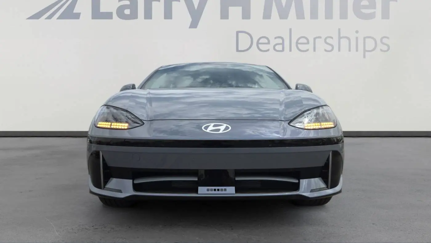 2025 Hyundai IONIQ 6 KMHM34AA4SA095677