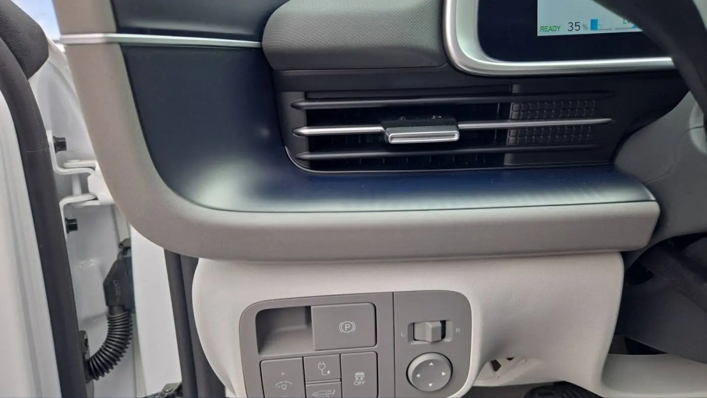 2025 Hyundai IONIQ 6 KMHM34AA5SA095753