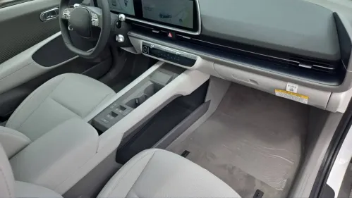 2025 Hyundai IONIQ 6 KMHM34AA5SA095753
