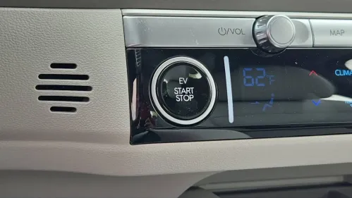 2025 Hyundai IONIQ 6 KMHM34AA5SA095753