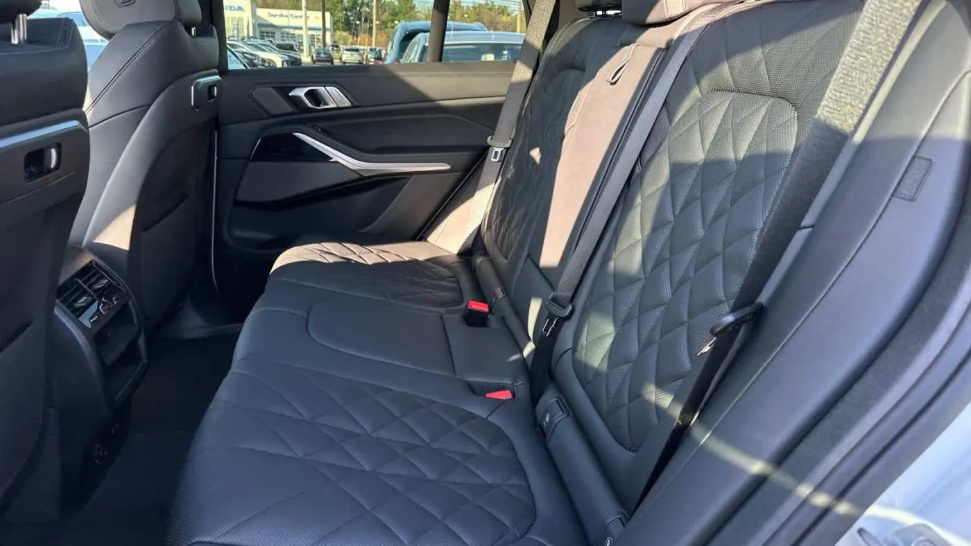 2025 BMW X5 5UX43EU06S9002090