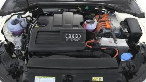 2016 Audi A3 Sportback e-tron WAUTPBFF4GA081134