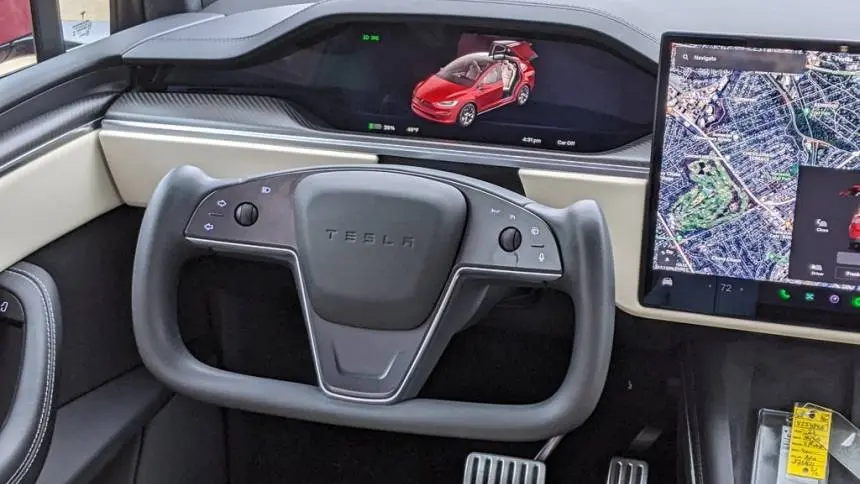 2023 Tesla Model X 7SAXCBE67PF373811