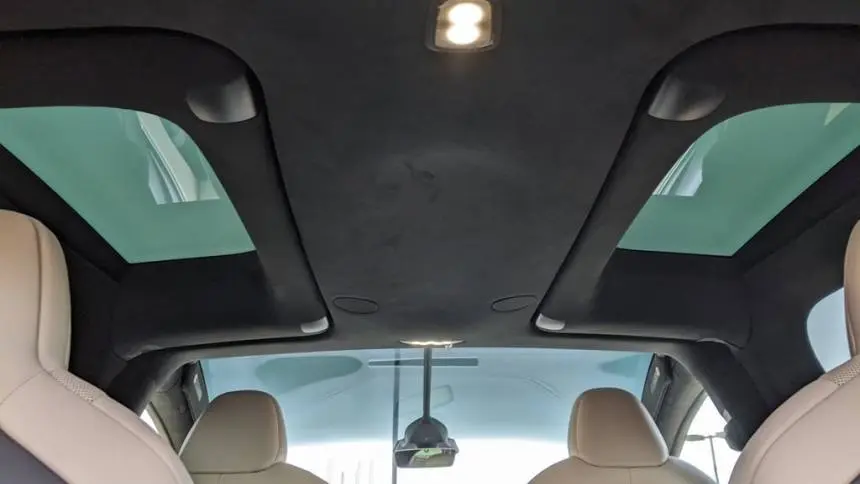 2023 Tesla Model X 7SAXCBE67PF373811