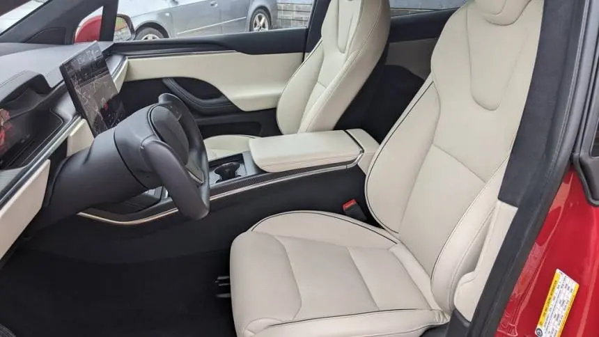 2023 Tesla Model X 7SAXCBE67PF373811