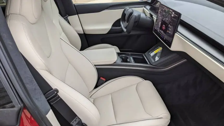 2023 Tesla Model X 7SAXCBE67PF373811