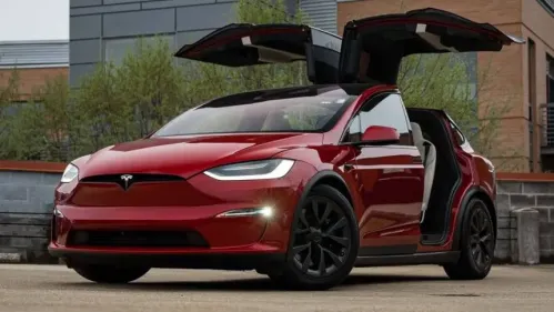2023 Tesla Model X 7SAXCBE67PF373811
