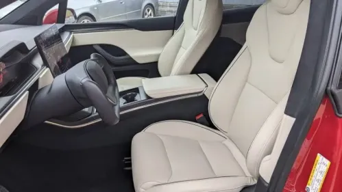 2023 Tesla Model X 7SAXCBE67PF373811