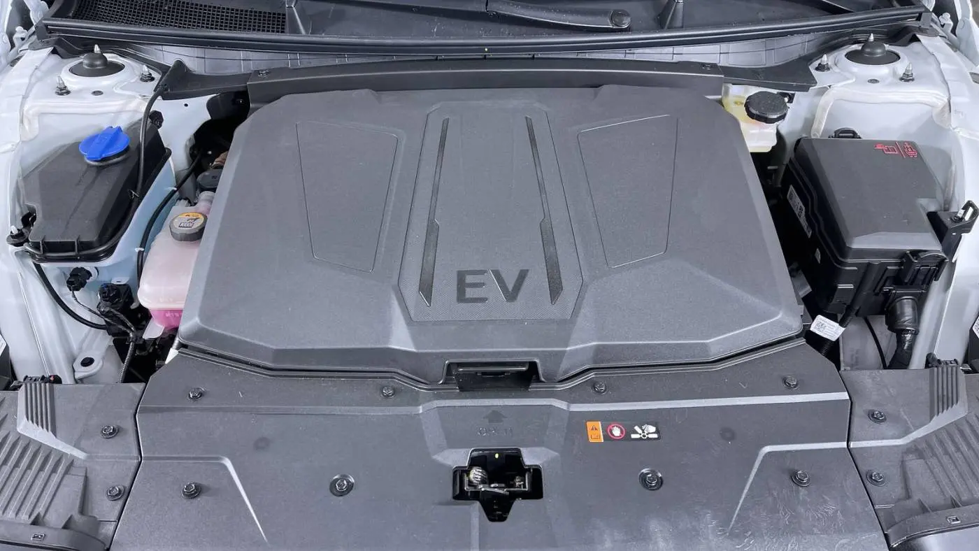 2025 Hyundai IONIQ 5 7YAKRDDC1SY005599