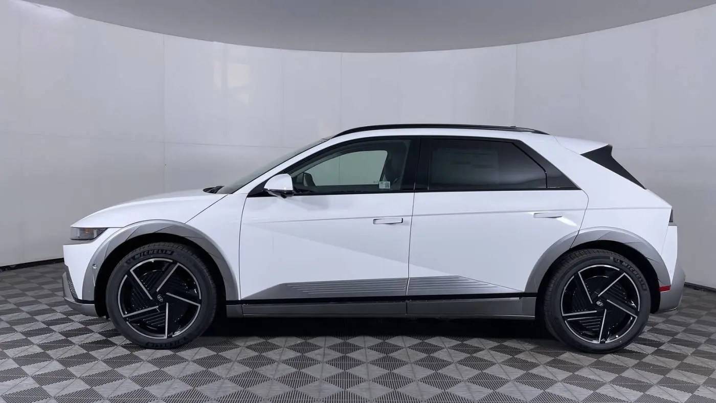 2025 Hyundai IONIQ 5 7YAKRDDC1SY005599