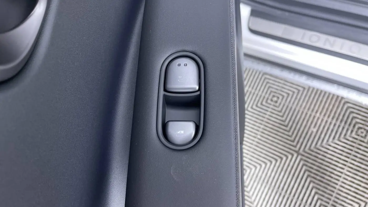 2025 Hyundai IONIQ 5 7YAKRDDC1SY005599
