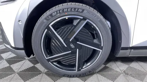 2025 Hyundai IONIQ 5 7YAKRDDC1SY005599