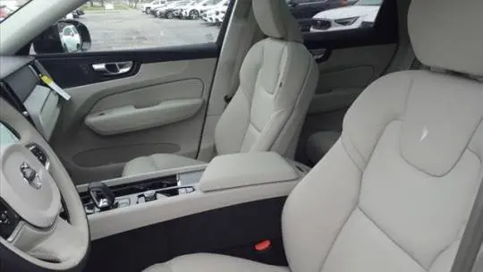 2025 Volvo XC60 YV4H60RC3S1204252