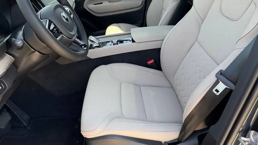 2025 Volvo XC60 YV4H60RC5S1189687