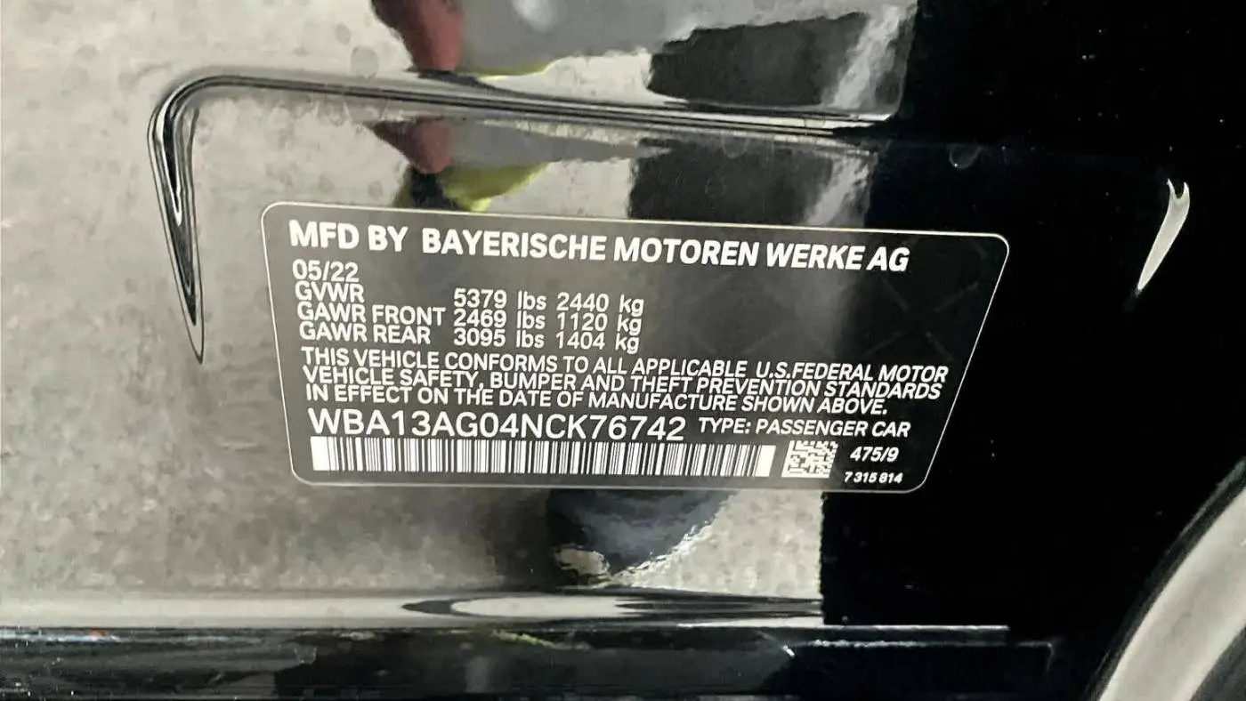 2022 BMW 5 Series WBA13AG04NCK76742