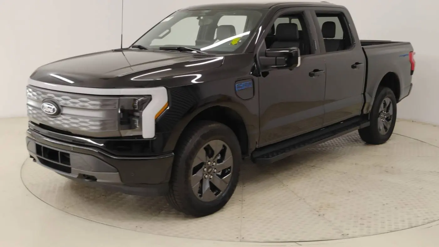 2025 Ford F-150 Lightning 1FT6W5L76SWG01167