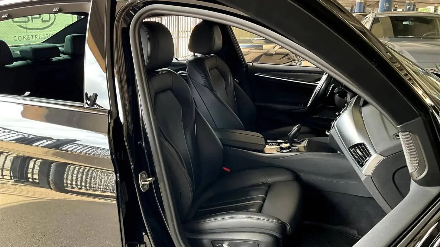 2022 BMW 5 Series WBA13AG04NCK76742