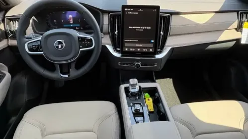 2025 Volvo XC60 YV4H60RC5S1189687