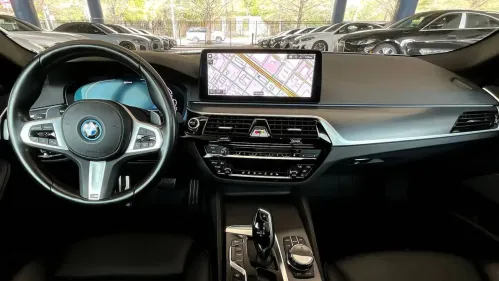 2022 BMW 5 Series WBA13AG04NCK76742