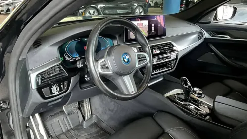 2022 BMW 5 Series WBA13AG04NCK76742