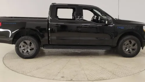2025 Ford F-150 Lightning 1FT6W5L76SWG01167