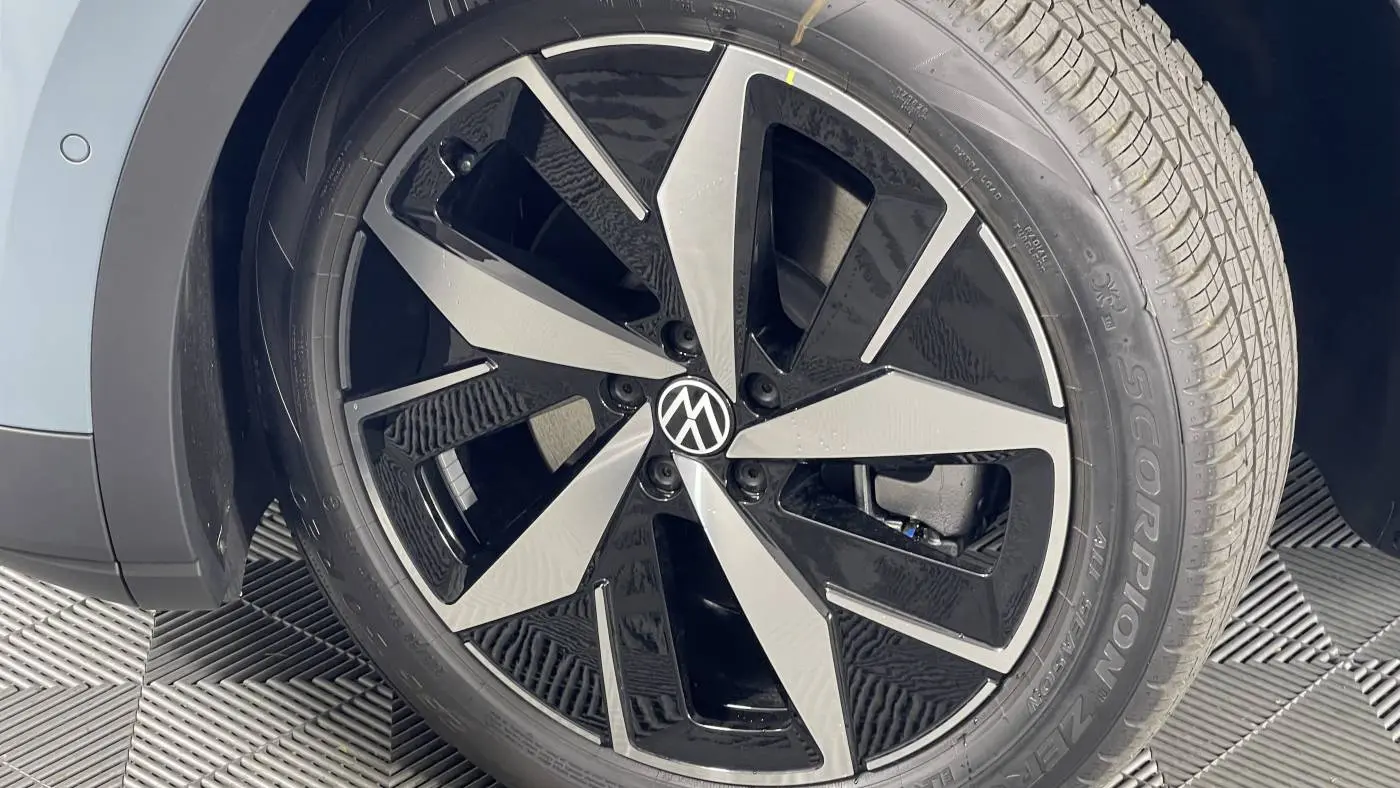 2025 Volkswagen ID.4 1V2WSPE83SC002711