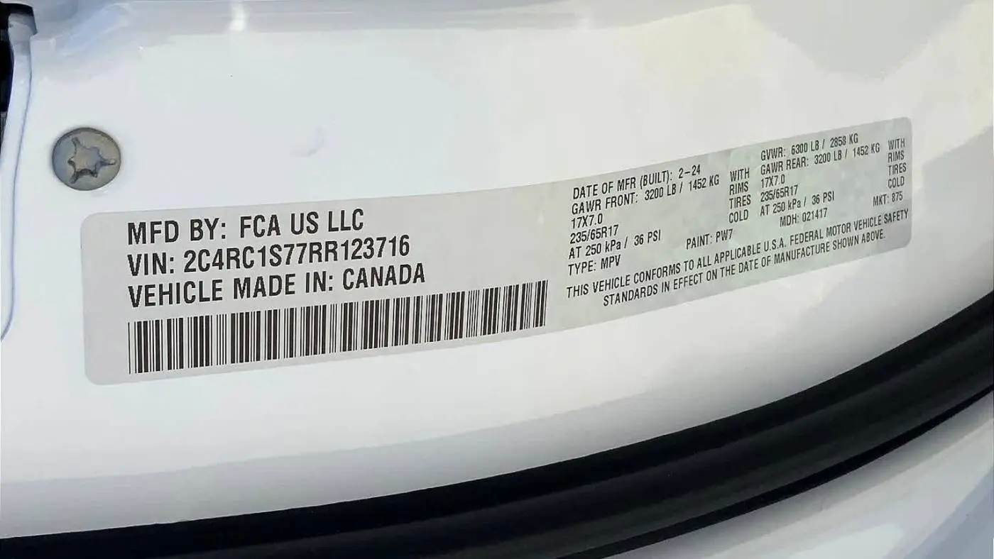 2024 Chrysler Pacifica 2C4RC1S77RR123716