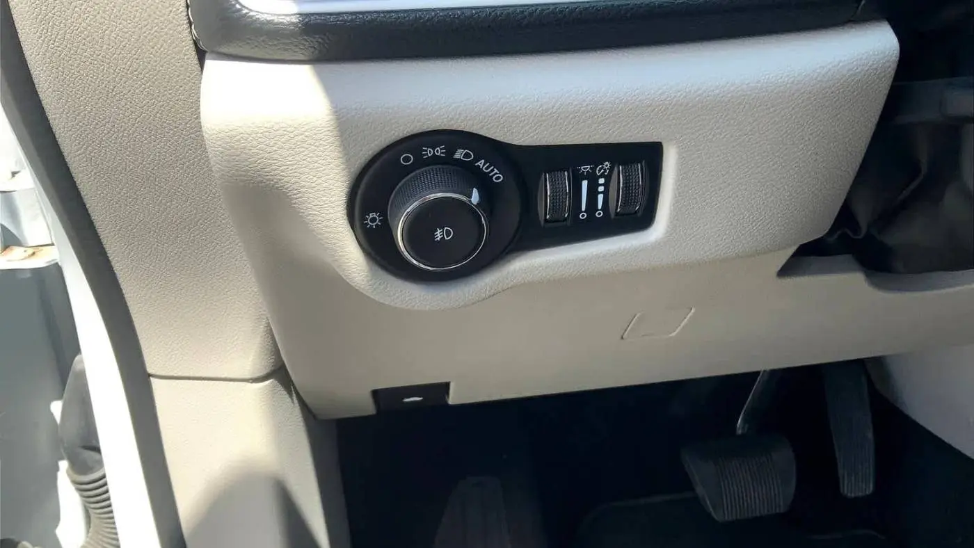 2024 Chrysler Pacifica 2C4RC1S77RR123716