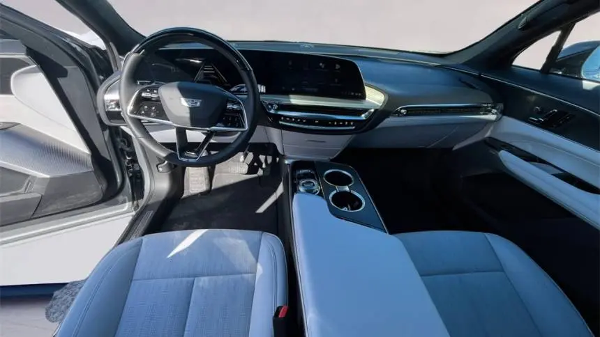 2024 Cadillac Lyriq 1GYKPRRL3RZ113899