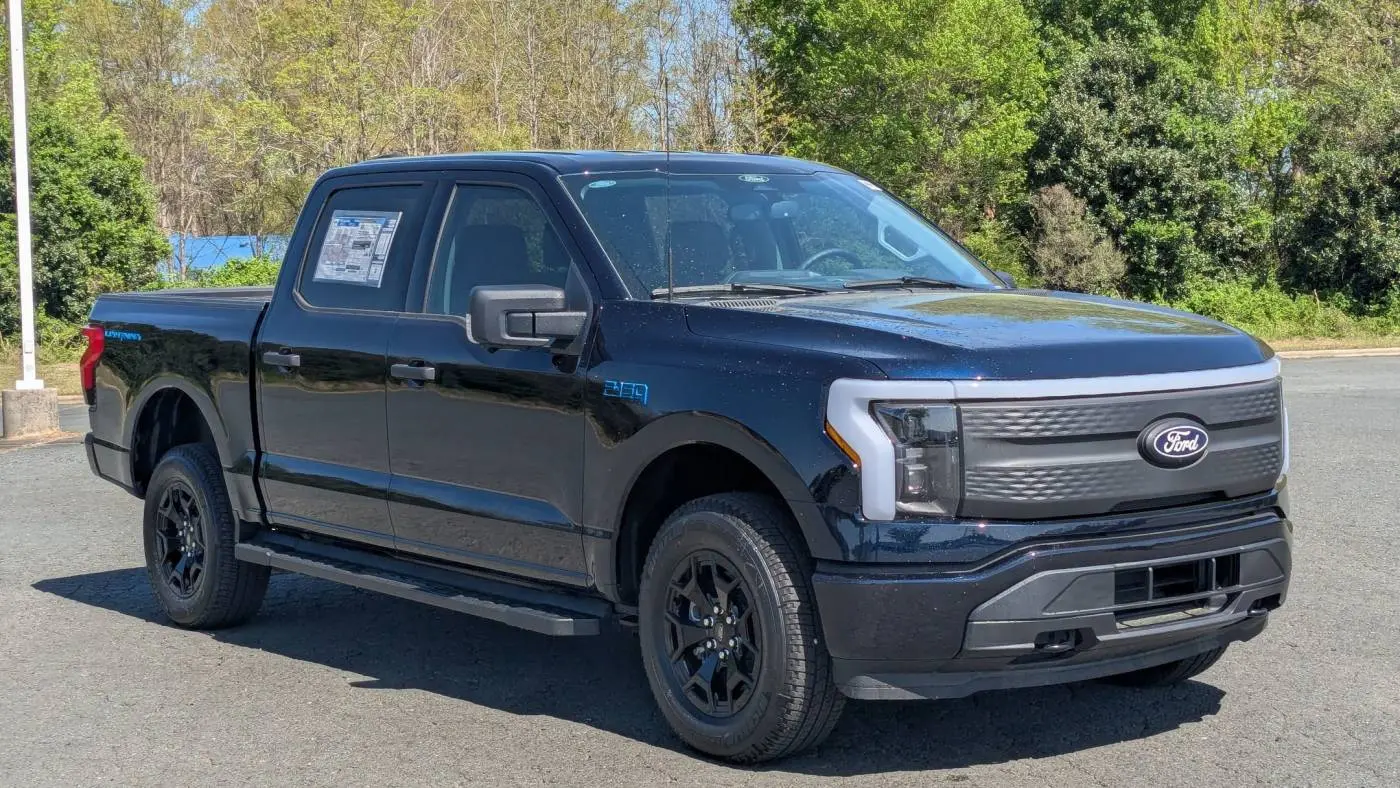 2025 Ford F-150 Lightning 1FTVW3LK3SWG00305