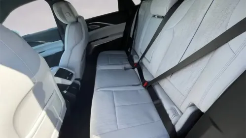 2024 Cadillac Lyriq 1GYKPRRL3RZ113899