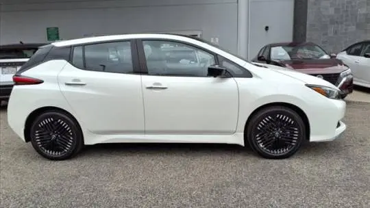 2025 Nissan LEAF 1N4CZ1CV3SC563485