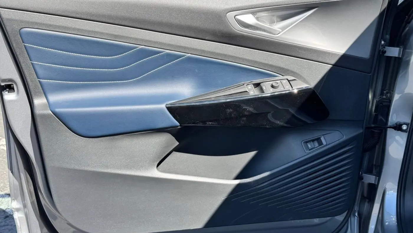 2025 Volkswagen ID.4 1V25MPE85SC004806