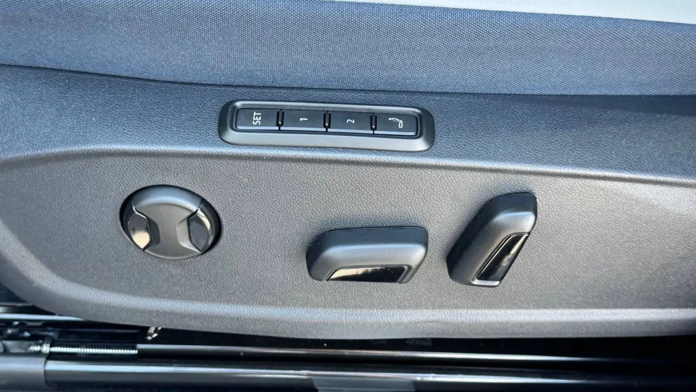 2025 Volkswagen ID.4 1V25MPE85SC004806